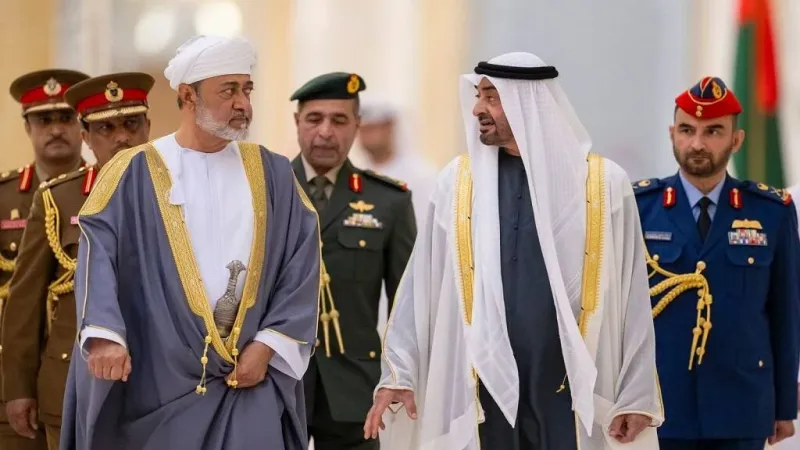 مستشار رئاسي: الإمارات وعُمان ماضيتان نحو تعميق التعاون والتنسيق المشترك