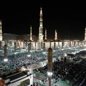 3300 متطوّع يساندون جهود العناية بالمصلين بالمسجد النبوي ليلة الـ 29 من رمضان