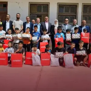 Ooredoo والهيئة الوطنية للصحة يقدمان هدايا لأطفال عين بوسيف