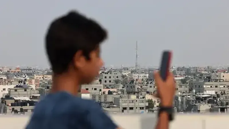 "الاتصالات": انقطاع خدمات الإنترنت الثابت في مدينة غزة وشمال القطاع