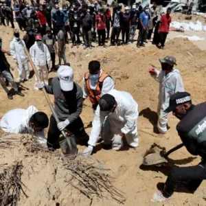 الدفاع المدني بغزة: أنهينا أعمال انتشال جثامين «شهداء المقابر الجماعية» بمجمع ناصر