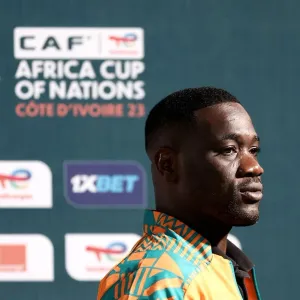 مدرب ساحل العاج يريد «إبقاء الكأس في المنزل»