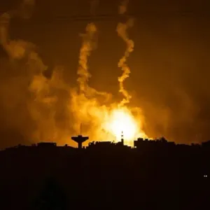 اشتباكات ضارية وقصف عنيف في رفح وتدمير أحياء سكنية في جباليا وشمال غزة