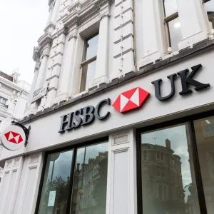انقطاع خدمات HSBC الرقمية خلال ذروة تخفيضات الجمعة السوداء