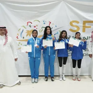فتيات الهلال يتألقن في البطولة السعودية للمبارزة