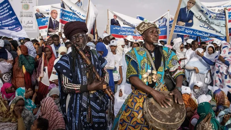 الناخبون في موريتانيا يدلون بأصواتهم في انتخابات الرئاسة