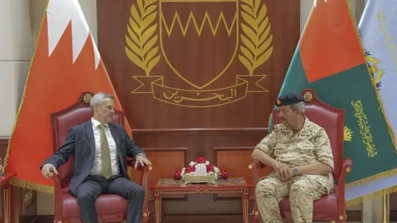 القائد العام لقوة دفاع البحرين يستقبل سفير روسيا الاتحادية الصديقة