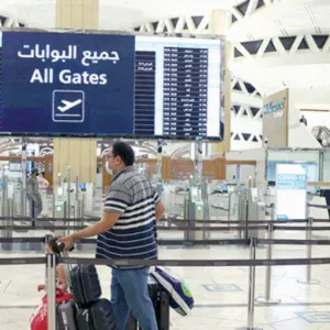 بيان من مطار الملك خالد بشأن انحراف طائرة عن المدرج الرئيسي