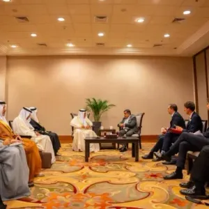 وزير الخارجية يلتقي مع وزير الدولة لشؤون الشرق الأوسط وشمال أفريقيا وجنوب آسيا والأمم المتحدة بالمملكة المتحدة