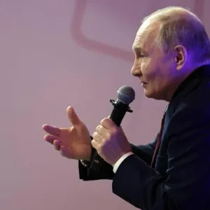 الكرملين: وضع أوكرانيا يحتم عليها «التفكير» في اقتراح بوتين للسلام