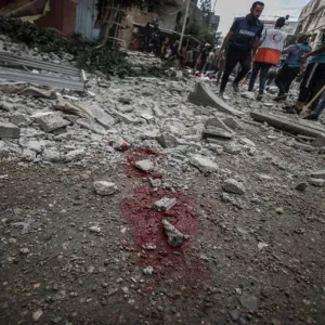 الهلال الأحمر الفلسطيني: 3 شهداء بقصف إسرائيلي استهدف سيارة في مدينة جنين (فيديوهات)