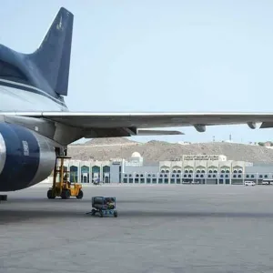 مطار العريش يستقبل طائرة مساعدات إماراتية لصالح الفلسطينيين بغزة