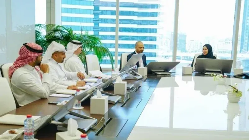وفد برئاسة وكيل الاقتصاد الوطني يقوم بزيارة المركز الاتحادي للتنافسية والإحصاء بدولة الإمارات العربية المتحدة