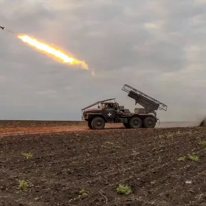 وزير: السماح لأوكرانيا باستخدام أسلحة ألمانية لقصف روسيا تعديل استراتيجي
