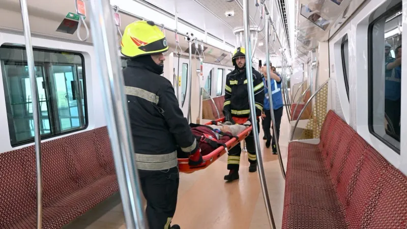 الداخلية تنفذ تمرين محاكاة لحادث تصادم قطار في محطة مترو الوكرة 
