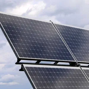«هيئة الشراكة» تراجع المؤهلات المسبقة للطاقة الشمسية