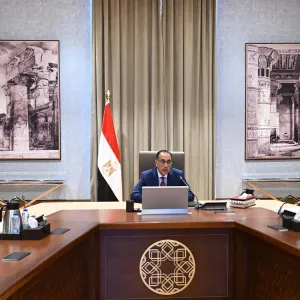 رئيس الوزراء المصري: جذب الاستثمارات وخفض التضخم وضبط الأسواق أولويات عمل الحكومة الجديدة