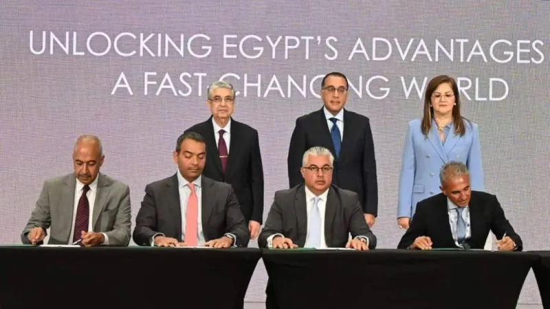 مصر توقّع 4 اتفاقيات مع شركات عالمية بـ 33 مليار دولار لإنتاج الأمونيا الخضراء