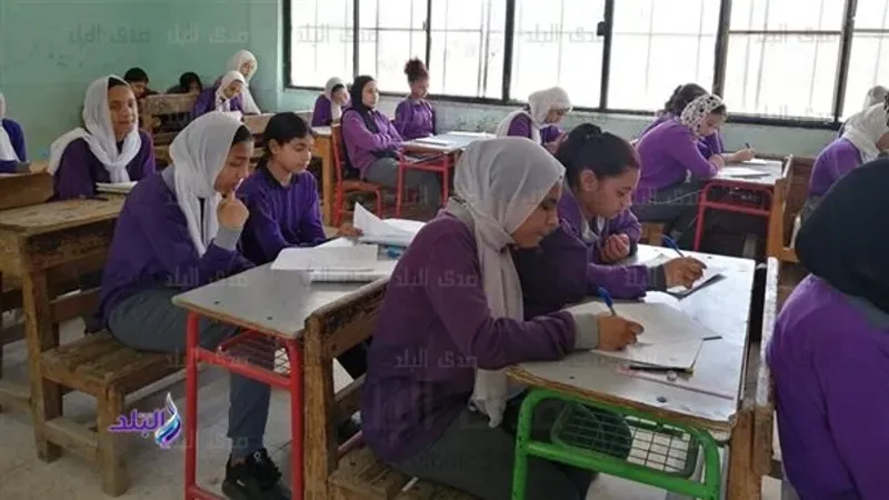 20 صورة ترصد انتظام امتحانات المهام الأدائية والمواد غير الأساسية بمدارس القاهرة