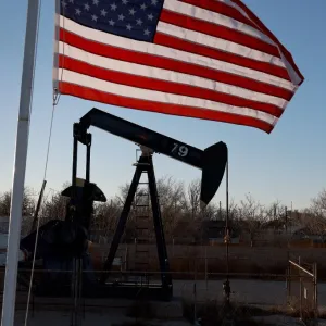 انخفاض مخزونات النفط والبنزين ونواتج التقطير في أميركا