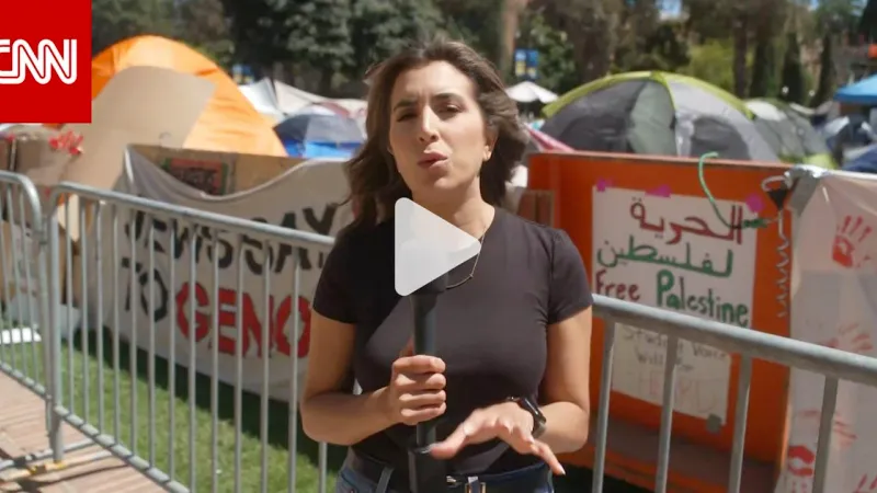 طلاب في جامعة كاليفورنيا يتظاهرون دعمًا للفلسطينيين.. شاهد ما رصدته كاميرا CNN https://cnn.it/3UhblNi