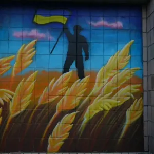 فيديو. 
            
    			شاهد: فنانون أميركيون يرسمون لوحة في بوتشا الأوكرانية تخليدًا لذكرى ضحايا الغزو الروسي