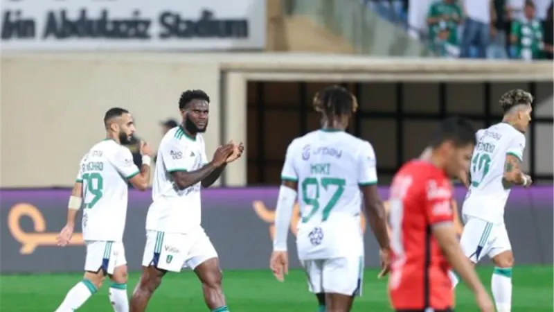 فيديو | الرياض يحرج الأهلي ويفوز بثنائية في الدوري السعودي