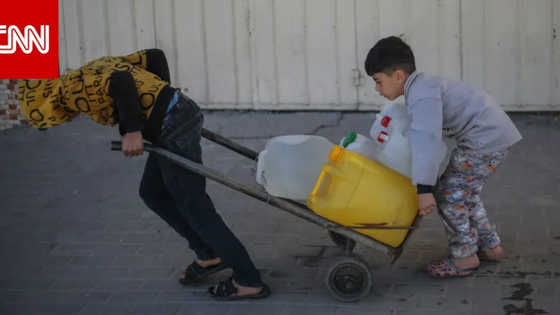 يستخدمن الإسفنج كبديل للفوط الصحية… تقرير يكشف واقع نساء غزة بظل شح الموارد