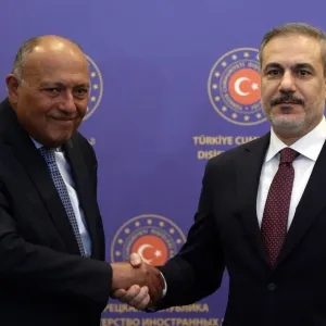مصر وتركيا تحذران من توسّع رقعة الصراع الإقليمي