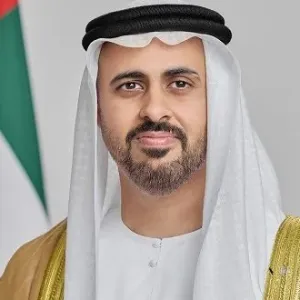 ذياب بن محمد بن زايد ينقل تعازي رئيس الدولة إلى ملك البحرين في وفاة عبدالله بن سلمان