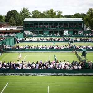آلاف الجماهير في ويمبلدون مع انطلاق ثالث دورات التنس الكبرى