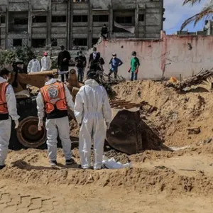 غزة.. ارتفاع عدد جثامين الشهداء المنتشلة من مجمع ناصر الطبي إلى 293