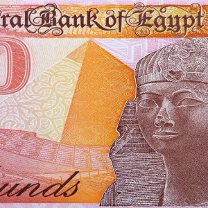 وزير التموين المصري يكشف حقيقة اشتراط صندوق النقد إلغاء دعم الخبز