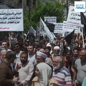 مظاهرات في طرابلس شمال لبنان دعماً للاجئين السوريين في البلاد وسط تصاعد المشاعر العدائية تجاههم ورداً على دعوات جماعة مناهضة للاجئين إلى التظاهر ..