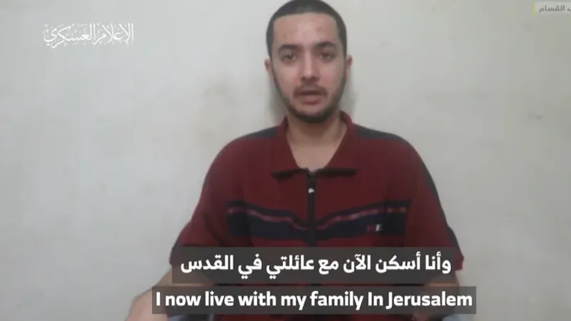 القسام تنشر فيديو لأسير "إسرائيلي" يندد بتعامل نتنياهو مع ملف الأسرى