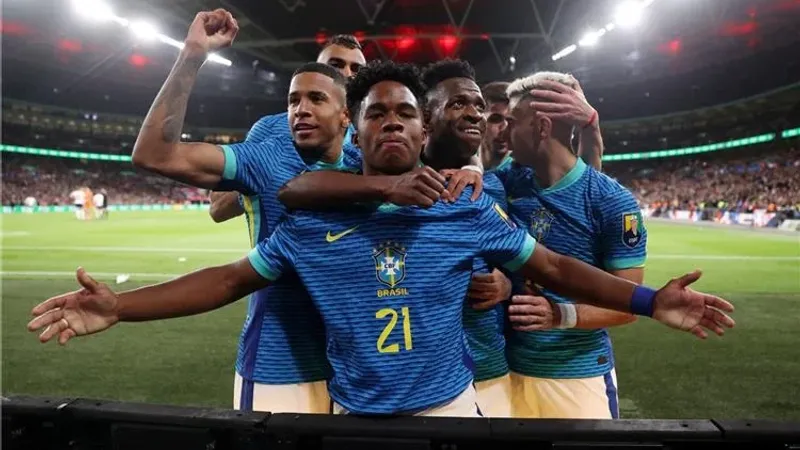 فيديو | مولد ملكي جديد.. إنديريك يقود البرازيل للفوز على إنجلترا في ودية مثيرة