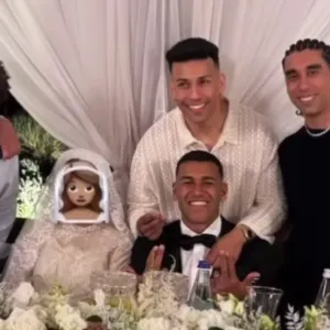 اللاعب الدولي وليد شديرة يحتفل بزواجه من فتاة مصرية