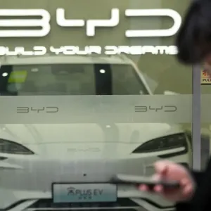 شركة BYD تخطط لإعادة شراء أسهم وزيادة إنتاج السيارات الكهربائية الفاخرة