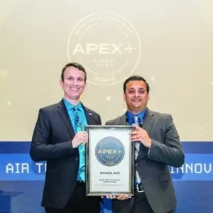 الطيران العماني يفوز بجائزة أبيكس 2024 لأكثر المقاعد راحة