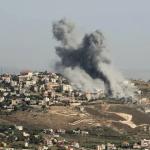 قتيلان وحرائق واسعة في قصف إسرائيلي على جنوب لبنان