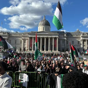 إقبال تاريخي.. أكثر من 250 ألفاً يتظاهرون في لندن في ذكرى يوم الأرض