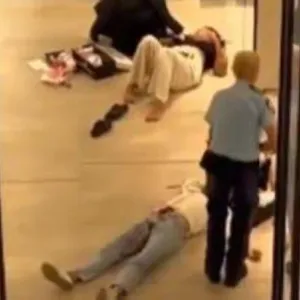 شاهد.. حادث طعن داخل مركز تسوق في سيدني وسقوط ضحايا