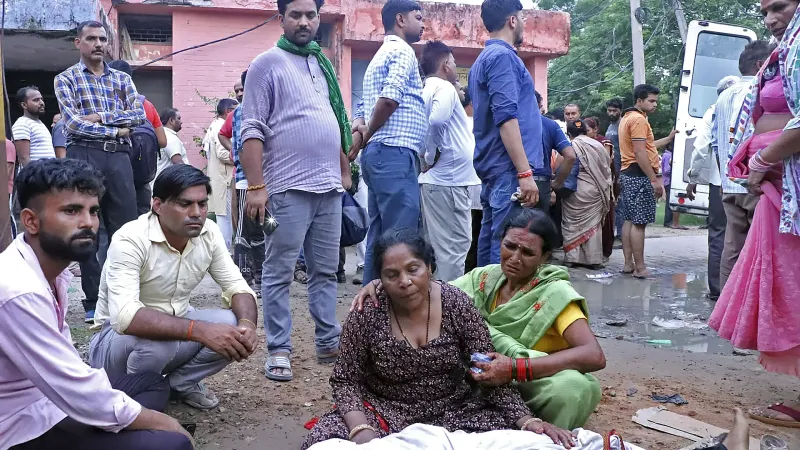 مقتل 100 شخص على الأقل وإصابة العشرات جراء التدافع في مناسبة دينية بولاية أوتار براديش
