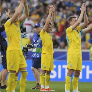 أمم أوروبا: أوكرانيا تودع البطولة وتأهل بلجيكا ورومانيا وسلوفاكيا إلى دور الـ16