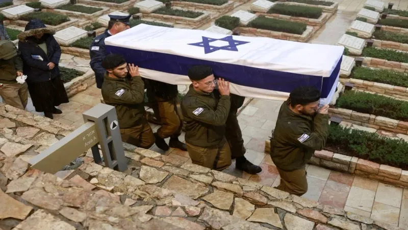 تحذير عسكري إسرائيلي: إذا لم ينضم الحريديم للجيش فإن إسرائيل ستنهار.. نحتاج 10 آلاف جندي فورا