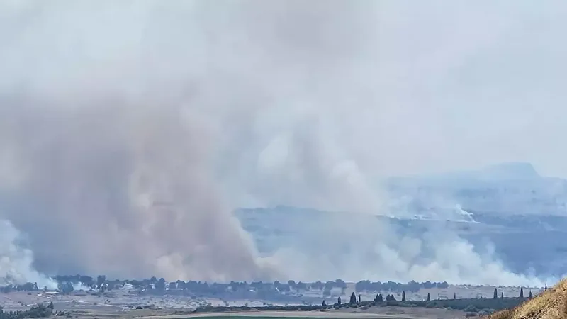 إعلام عبري: اندلاع عشرات الحرائق في الشمال والجولان جراء قصف حزب الله