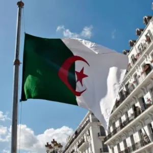 الجزائر: وفاة 10 أشخاص على الأقل بسبب المشروبات الكحولية الفاسدة