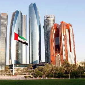 الإمارات‬⁩ تستهدف إضافة 100 ألف وظيفة لمواطنيها خلال 3 أعوام