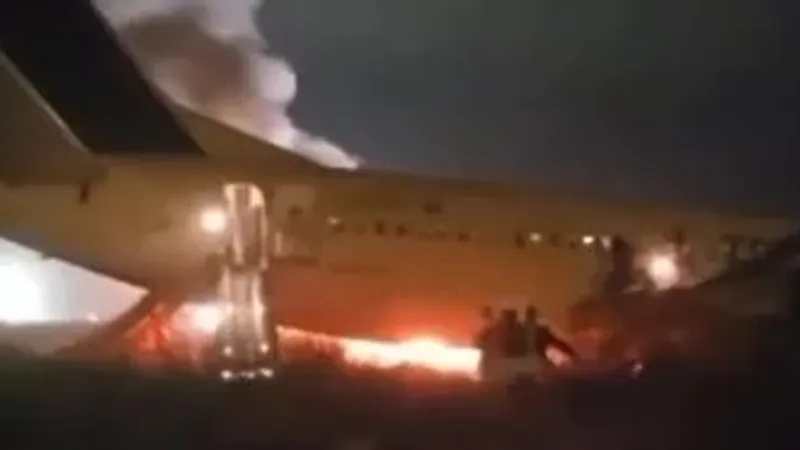 فيديو مرعب لحادث طيران بمطار سنغالي #أخبار_العالم