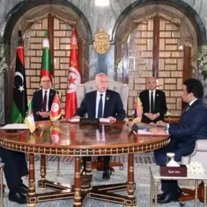 الاجتماع الثلاثي انتصار جديد للدبلوماسية الجزائرية